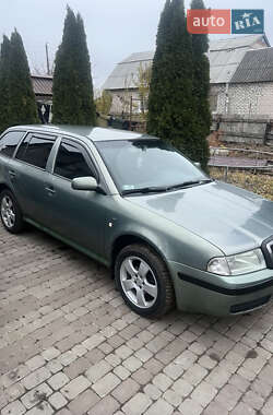 Универсал Skoda Octavia 2003 в Славянске