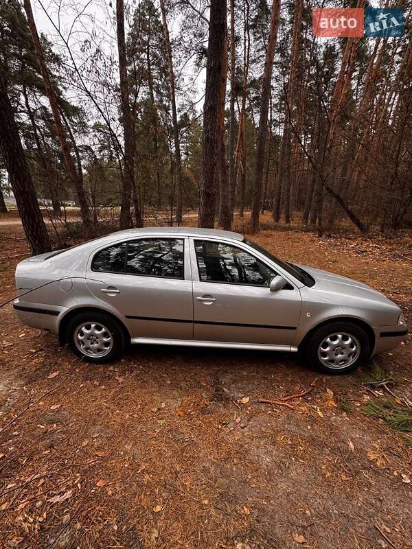 Лифтбек Skoda Octavia 2007 в Тростянце