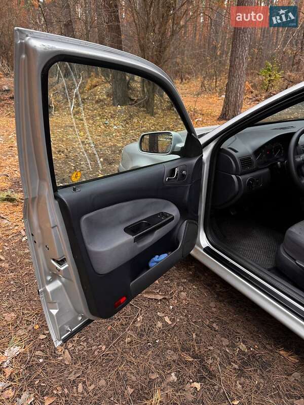 Лифтбек Skoda Octavia 2007 в Тростянце