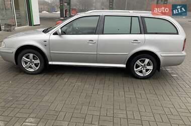 Універсал Skoda Octavia 2002 в Житомирі