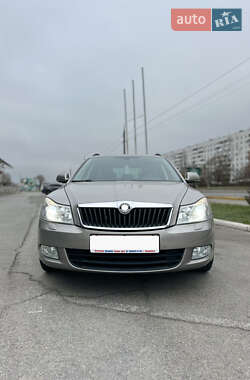 Универсал Skoda Octavia 2011 в 