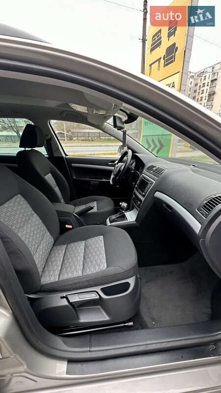 Універсал Skoda Octavia 2011 в Запоріжжі