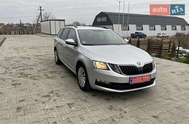 Універсал Skoda Octavia 2019 в Луцьку