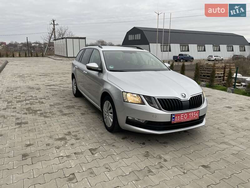 Універсал Skoda Octavia 2019 в Луцьку