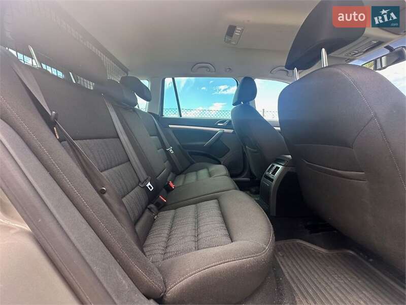 Універсал Skoda Octavia 2011 в Буську