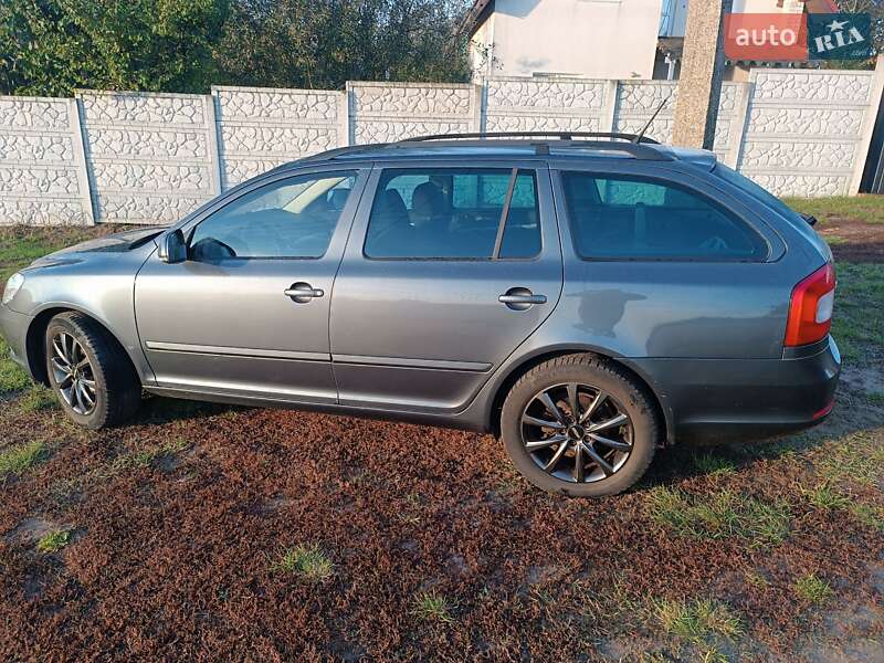 Универсал Skoda Octavia 2012 в Чернигове