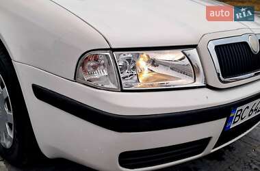 Лифтбек Skoda Octavia 2003 в 