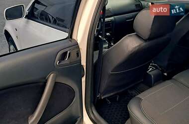 Лифтбек Skoda Octavia 2003 в 