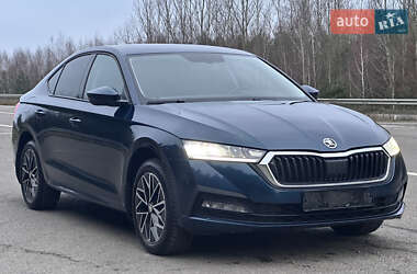 Лифтбек Skoda Octavia 2020 в Ковеле