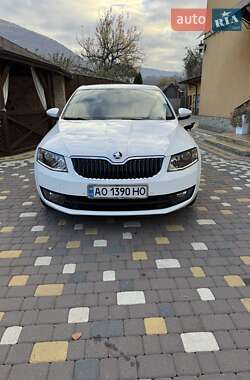 Лифтбек Skoda Octavia 2015 в Тячеве