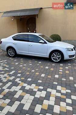 Лифтбек Skoda Octavia 2015 в Тячеве