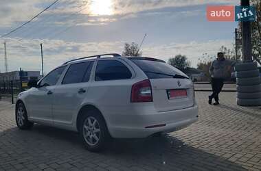 Универсал Skoda Octavia 2009 в Сарнах