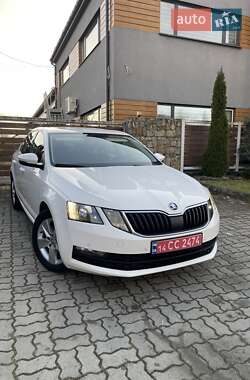 Ліфтбек Skoda Octavia 2019 в Стрию