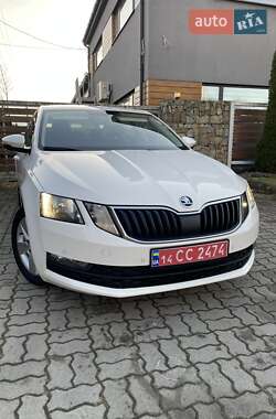 Ліфтбек Skoda Octavia 2019 в Стрию