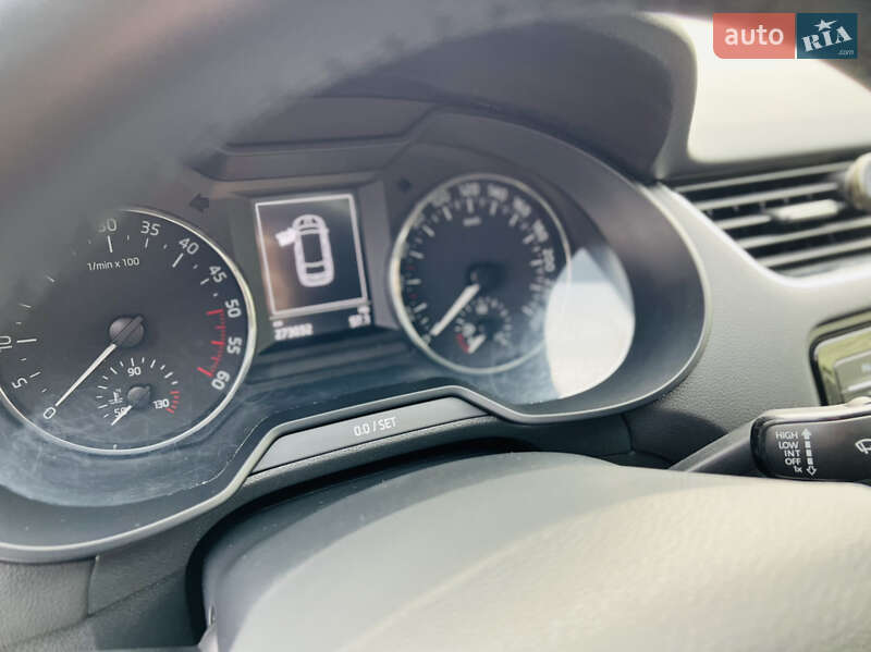 Универсал Skoda Octavia 2015 в Мукачево фото 15 Универсал Skoda Octavia 2015 в Мукачево