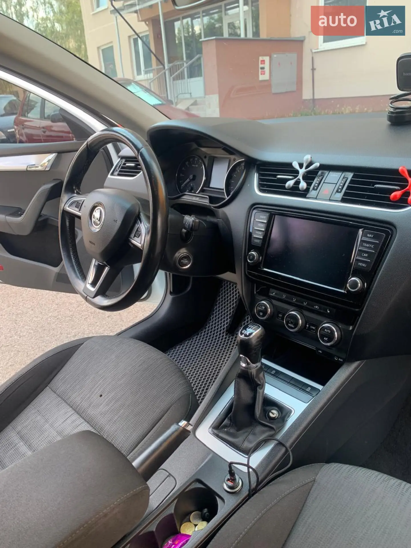 2016 Skoda Octavia - мініатюра 16