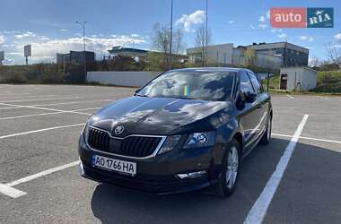 Лифтбек Skoda Octavia 2017 в Ужгороде