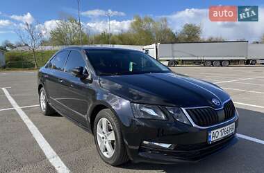 Лифтбек Skoda Octavia 2017 в Ужгороде