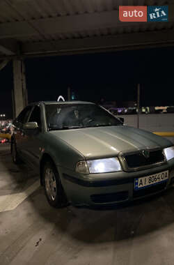 Лифтбек Skoda Octavia 2003 в Киеве