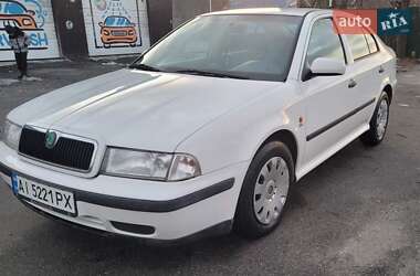 Лифтбек Skoda Octavia 1999 в Киеве