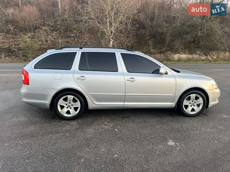 Универсал Skoda Octavia 2009 в Ямполе