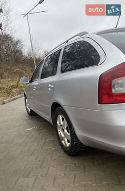 Универсал Skoda Octavia 2012 в Львове