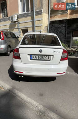 Лифтбек Skoda Octavia 2010 в Киеве