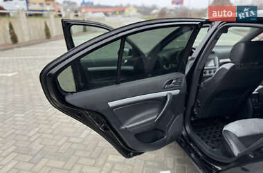 Лифтбек Skoda Octavia 2006 в Черновцах