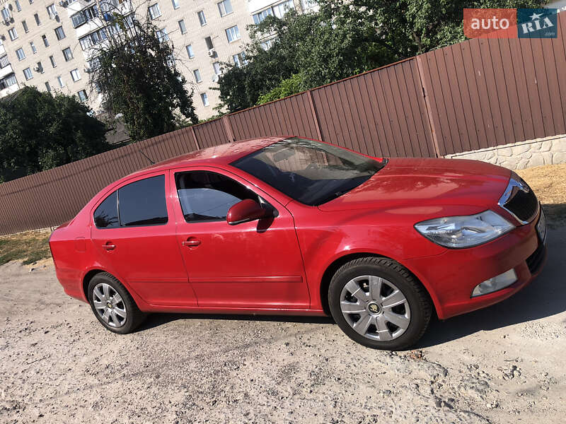 Ліфтбек Skoda Octavia 2010 в Черкасах