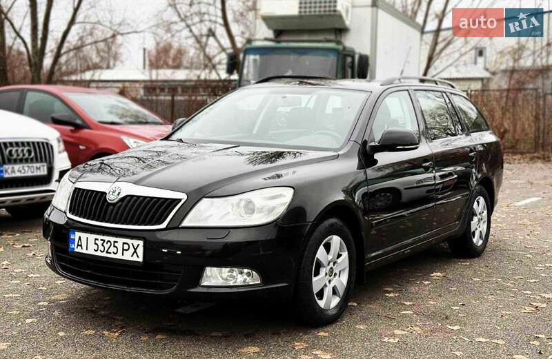 Универсал Skoda Octavia 2009 в Ирпене