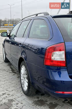 Універсал Skoda Octavia 2010 в Луцьку