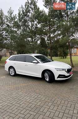 Універсал Skoda Octavia 2021 в Трускавці