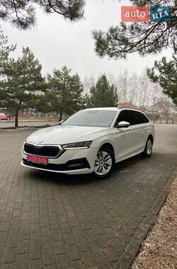 Універсал Skoda Octavia 2021 в Трускавці