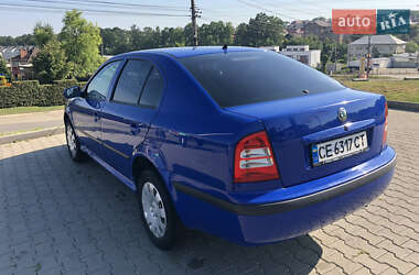 Лифтбек Skoda Octavia 2004 в 