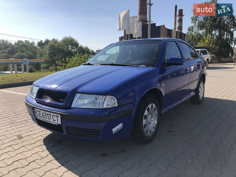 Лифтбек Skoda Octavia 2004 в 