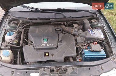 Ліфтбек Skoda Octavia 2003 в 