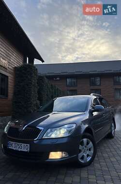 Универсал Skoda Octavia 2009 в Сарнах