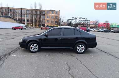 Ліфтбек Skoda Octavia 2004 в Києві