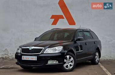 Универсал Skoda Octavia 2012 в 