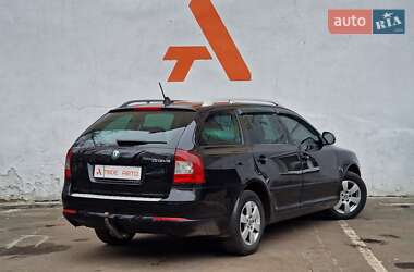 Универсал Skoda Octavia 2012 в 