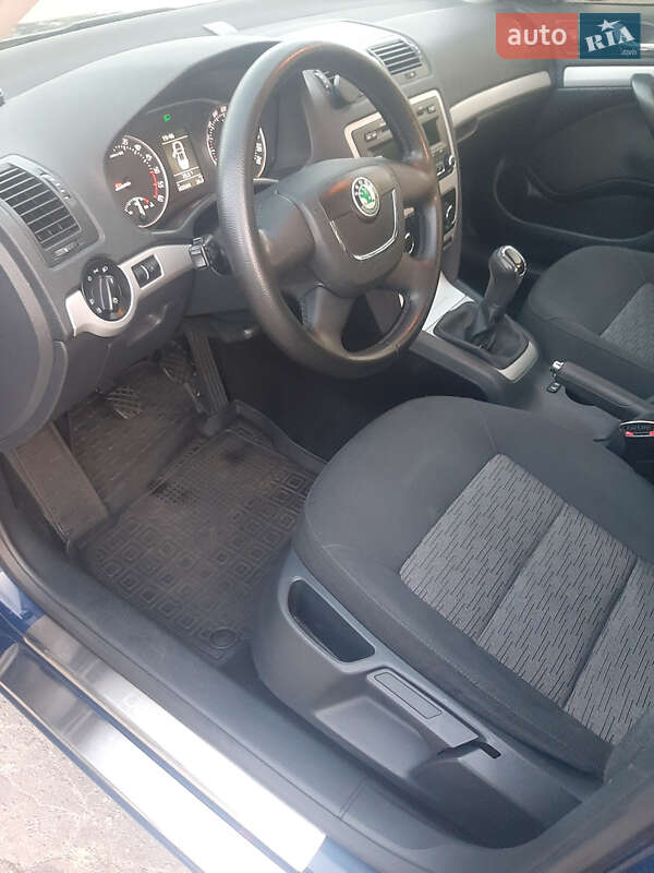 Универсал Skoda Octavia 2012 в Киеве фото 11 Универсал Skoda Octavia 2012 в Киеве