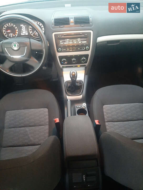 Универсал Skoda Octavia 2012 в Киеве фото 16 Универсал Skoda Octavia 2012 в Киеве