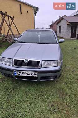 Лифтбек Skoda Octavia 2002 в Самборе