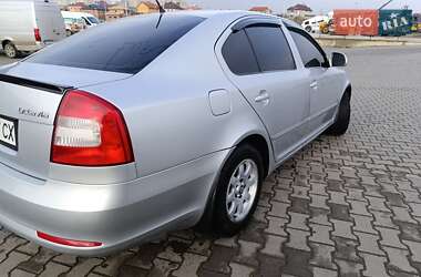 Лифтбек Skoda Octavia 2012 в 