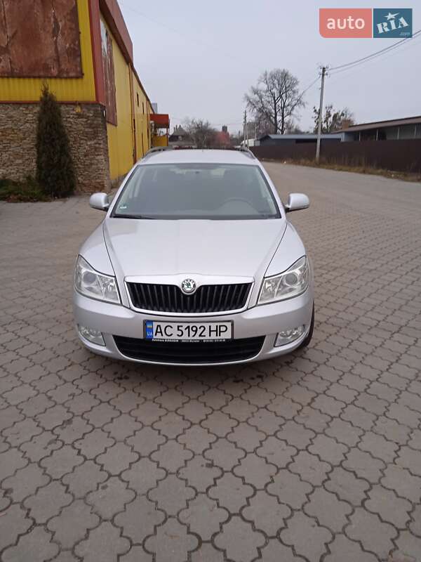 Универсал Skoda Octavia 2011 в 