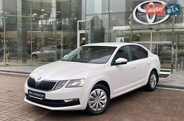 Лифтбек Skoda Octavia 2019 в Киеве