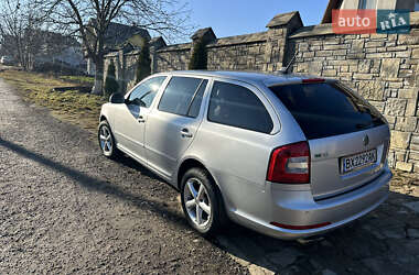 Універсал Skoda Octavia 2012 в Дунаївцях