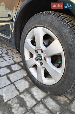 Універсал Skoda Octavia 2010 в 