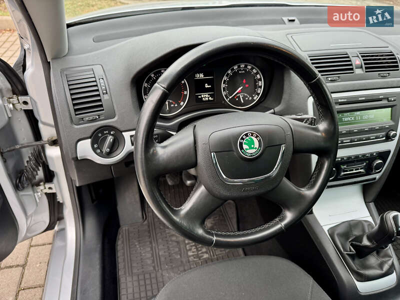 Универсал Skoda Octavia 2011 в Ужгороде