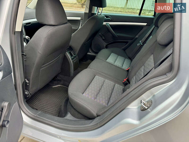 Универсал Skoda Octavia 2011 в Ужгороде